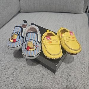 Disney Winnie the Pooh Kids Moccasins - Striped Blue and Bright Yellow
